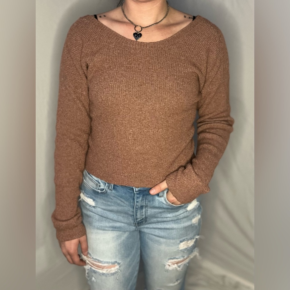 Women’s Crossback sweater Size M